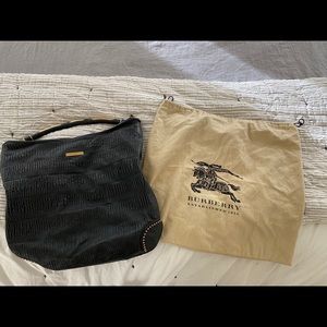Flash Sale! Amazing, buttery, Burberry Porsum bad!